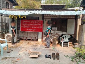 မုံရွာမြို့ PDF များ၏ ငွေလွဲလုပ်ငန်းများ လုပ်ကိုင်သူ၏နေအိမ်နှင့် လက်လုပ်မိုင်းများသိမ်းဆည်းထားရှိသူ၏ နေအိမ်များအား ချိတ်ပိတ်သိမ်းဆည်း